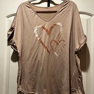 SHEIN Tan Heart Print V-Neck Top